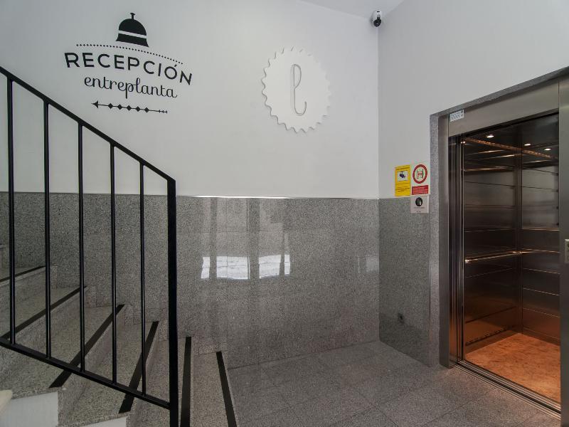 Oliveira Rooms Valencia Exterior photo